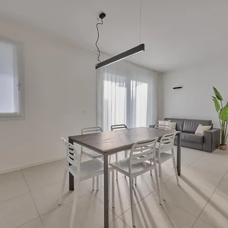 L14 Apartment *