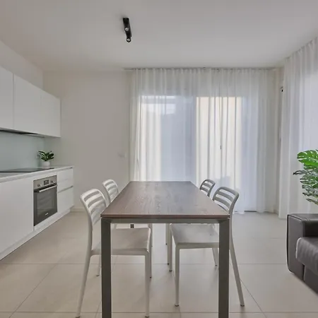 Apartment L14