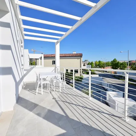 Apartment L14
